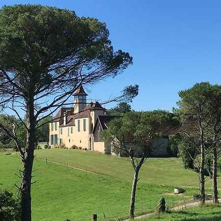 Chateau De Baylac Bugnein Exterior photo
